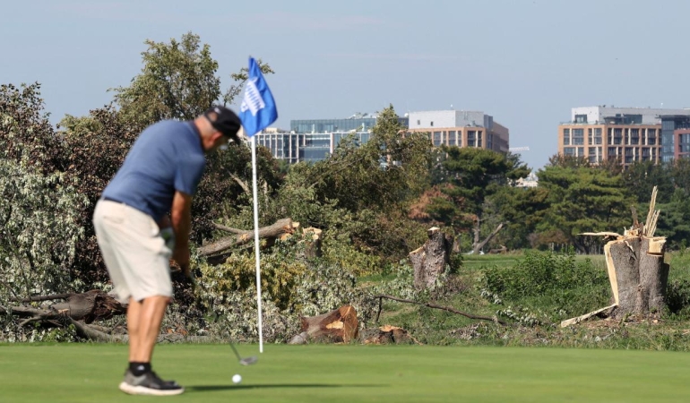 trump-golf-sahasi-reu-2495830.jpg